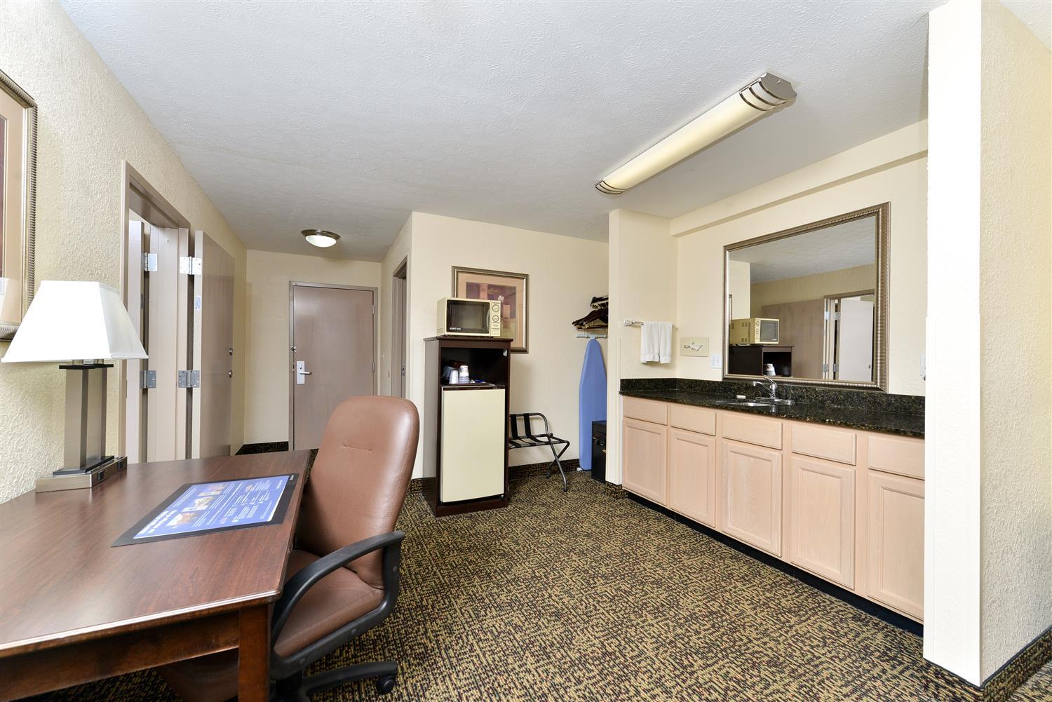 Hotel Western Elyria