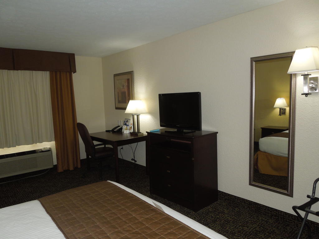 Hotel Western Elyria