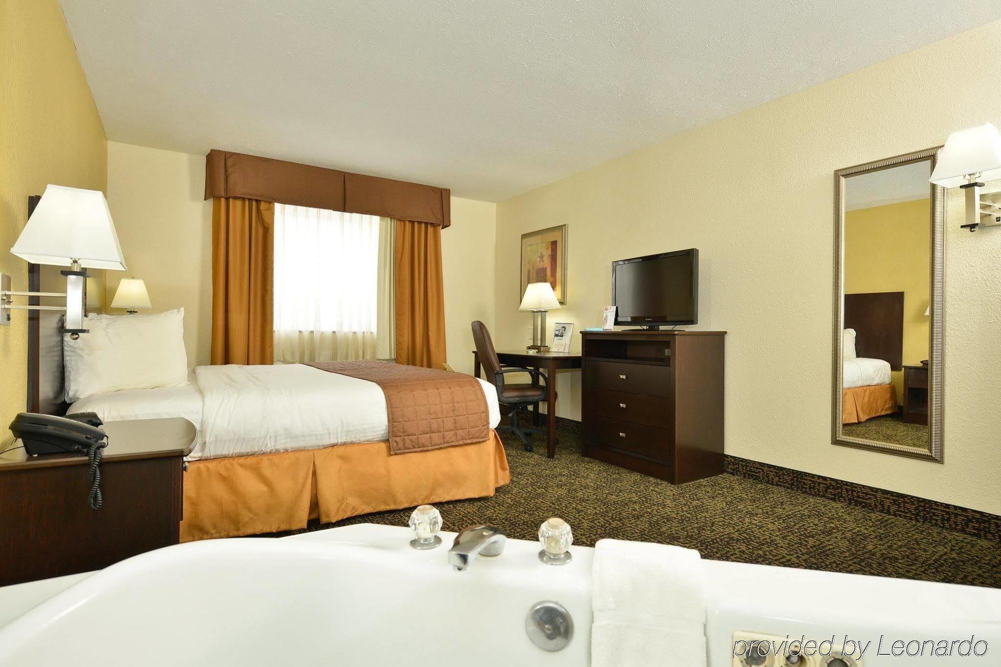 Hotel Western Elyria